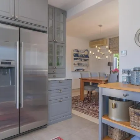 Apartment Beautifully Renovated Casa With Swimming Pool *