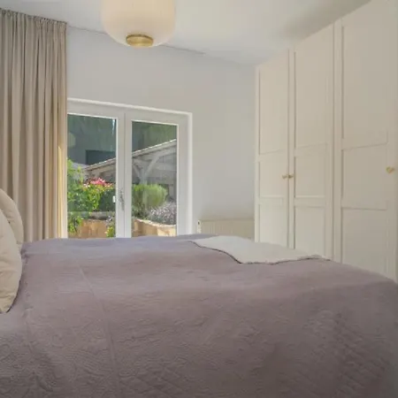 Beautifully Renovated Casa With Swimming Pool Албуфейра